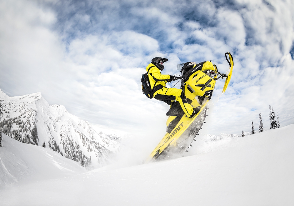    SKI-DOO SUMMIT X T3 174 800R E-TEC v 2016  4 