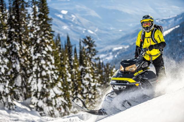    SKI-DOO SUMMIT X 165 850 E-TEC v 2017  4 