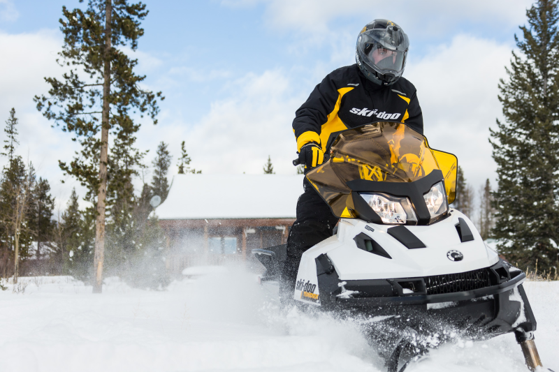    SKI-DOO TUNDRA LT 600 ACE v 2015  4 