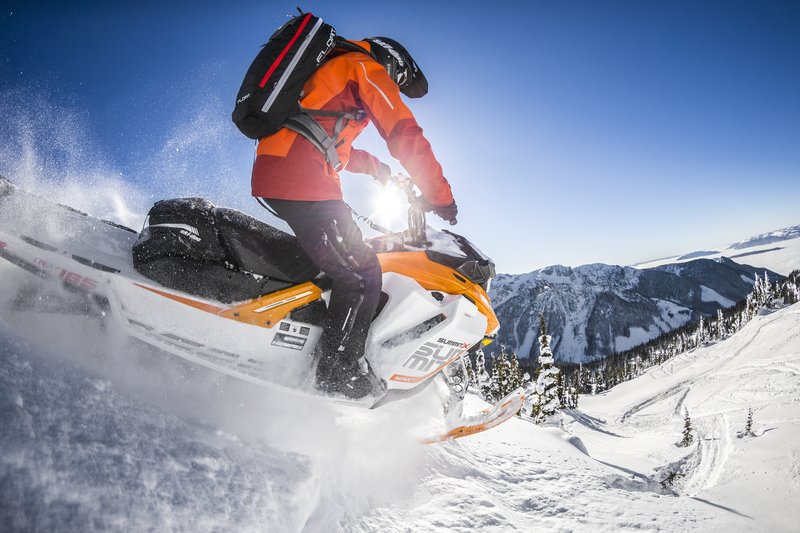    SKI-DOO SUMMIT X 154 850 E-TEC v 2017  3 