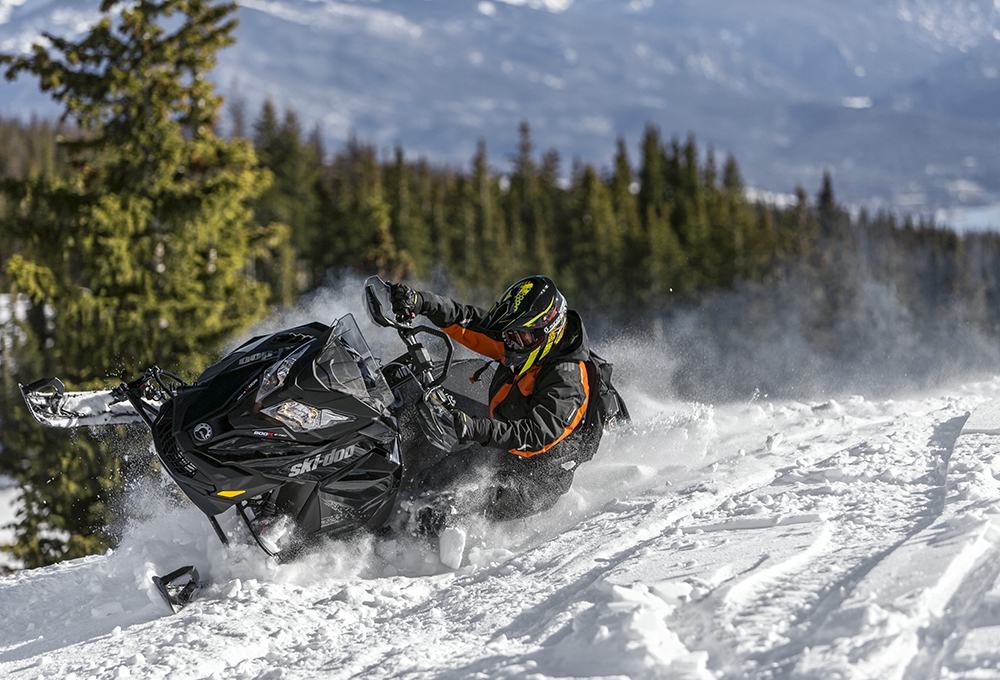    SKI-DOO RENEGADE BCX 800R E-TEC v 2016  4 