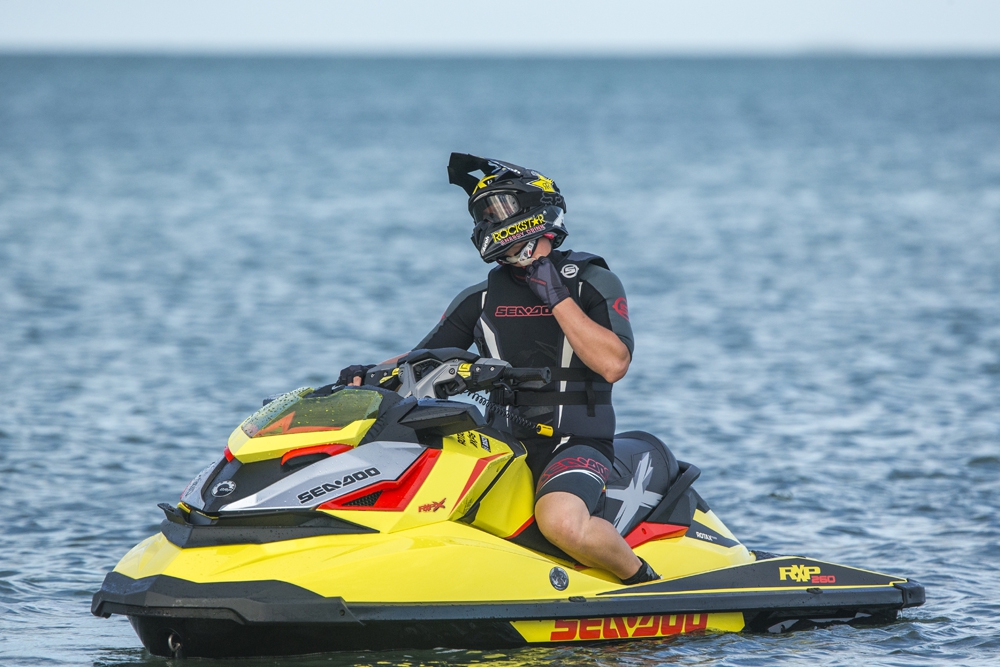  SEA-DOO RXP-X 260 v 2015  4 