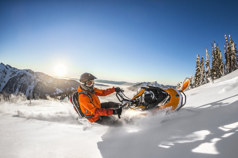    SKI-DOO SUMMIT X 154 850 E-TEC v 2017  4 