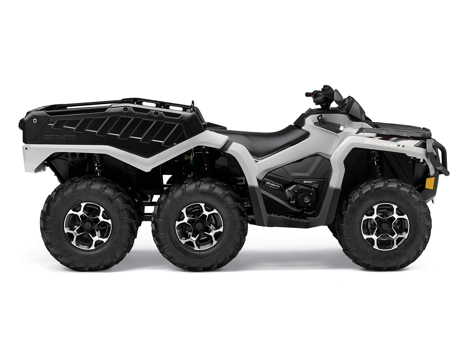  CAN-AM OUTLANDER 6X6 650 DPS v 2015  2 