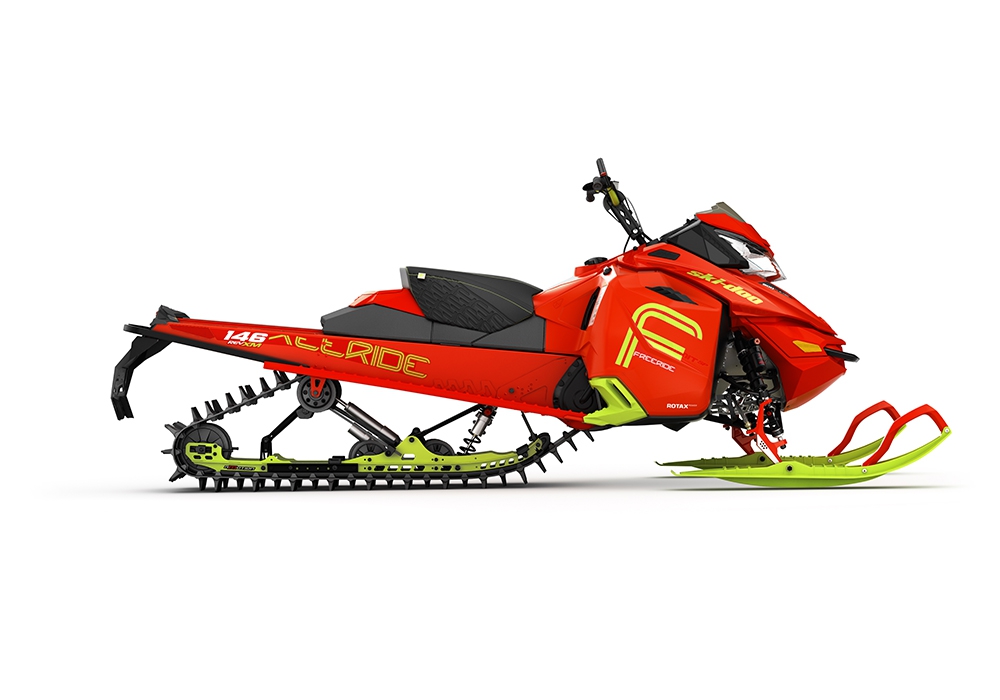    SKI-DOO FREERIDE 146 800R E-TEC 2016 v 2016  2 